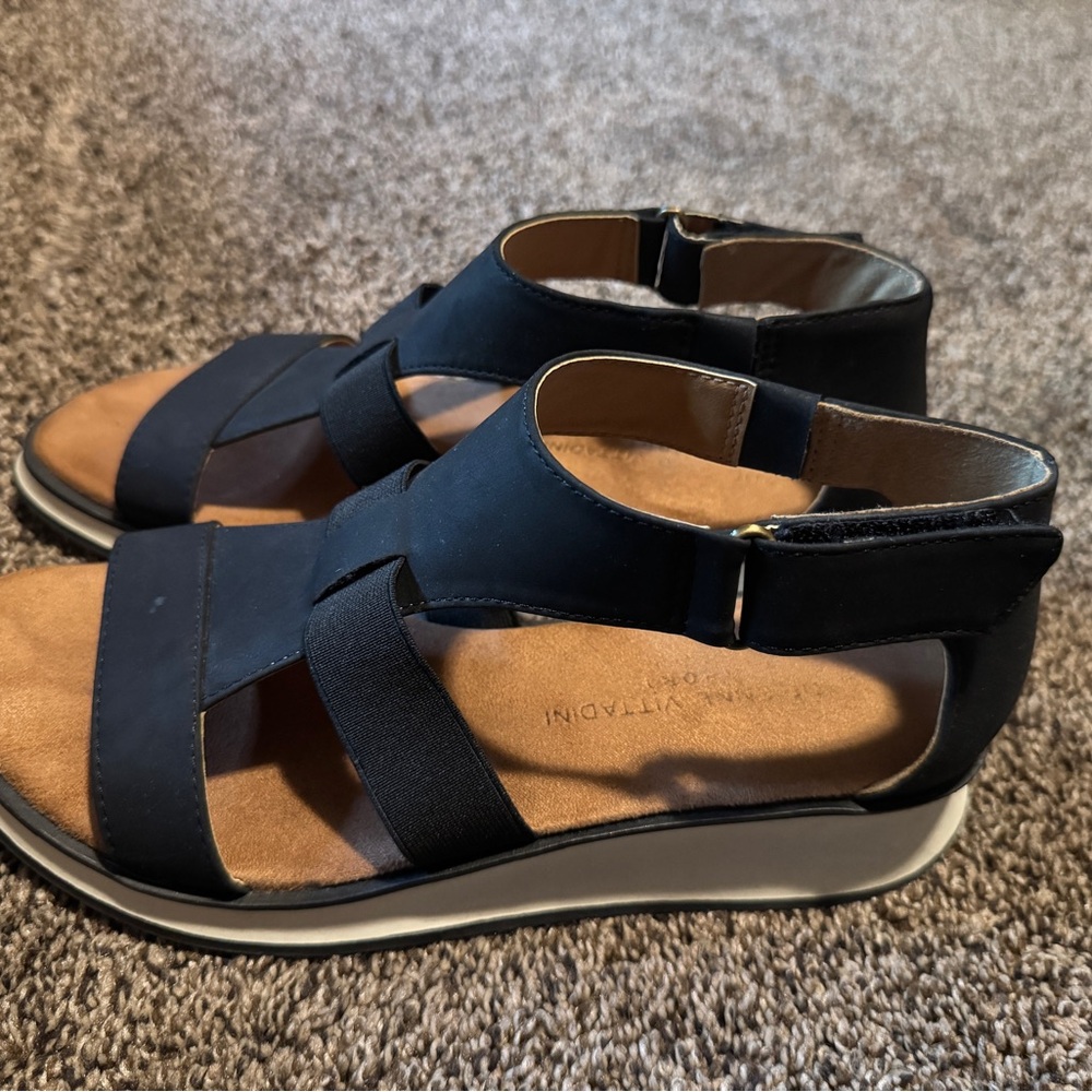 Stylish Black Adrienne Vittadini Women's Sandals - Picture 2 of 5